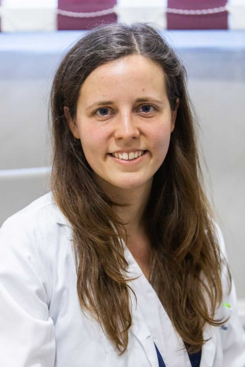 Dr. Anett Szabo